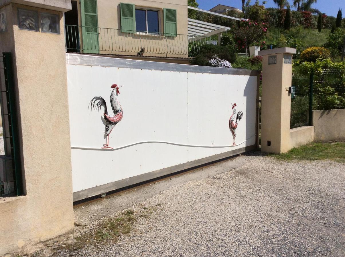 Apartamento Bienvenue Chez Alain Et Marie Antibes Exterior foto
